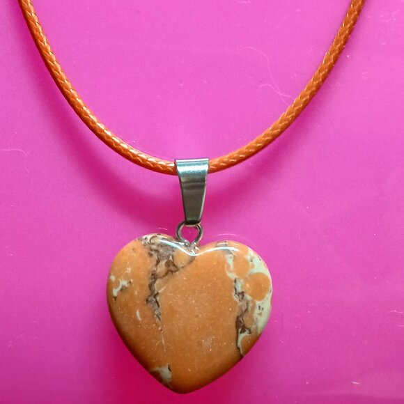 NWOT Fashion Necklace Orange Patterned Heart Pendant Jewelry #31 - Picture 6 of 7